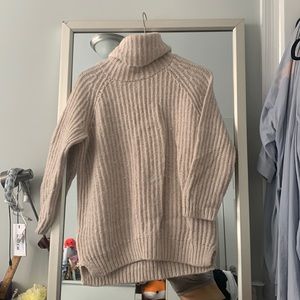 Madewell cream oversized turtleneck size medium